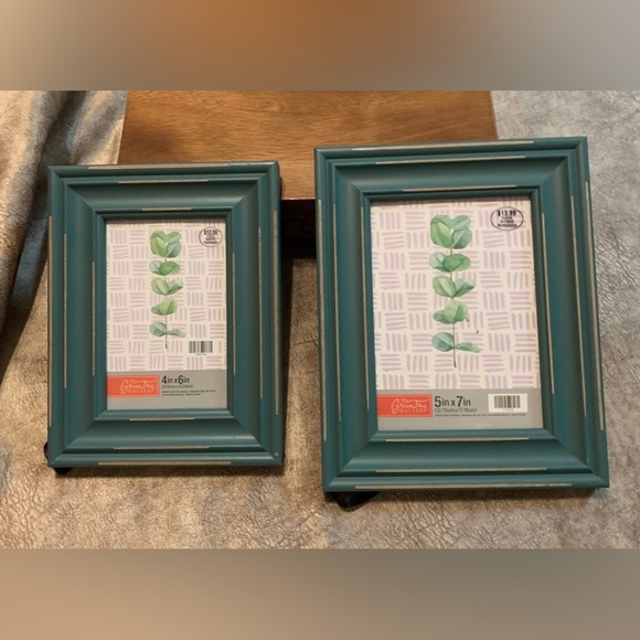 2 Teal Wooden Frames NWT - Picture 4 of 12
